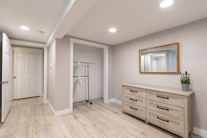 Vacation rental for 16 people, with terrace and hot tub, with pets in Berkley