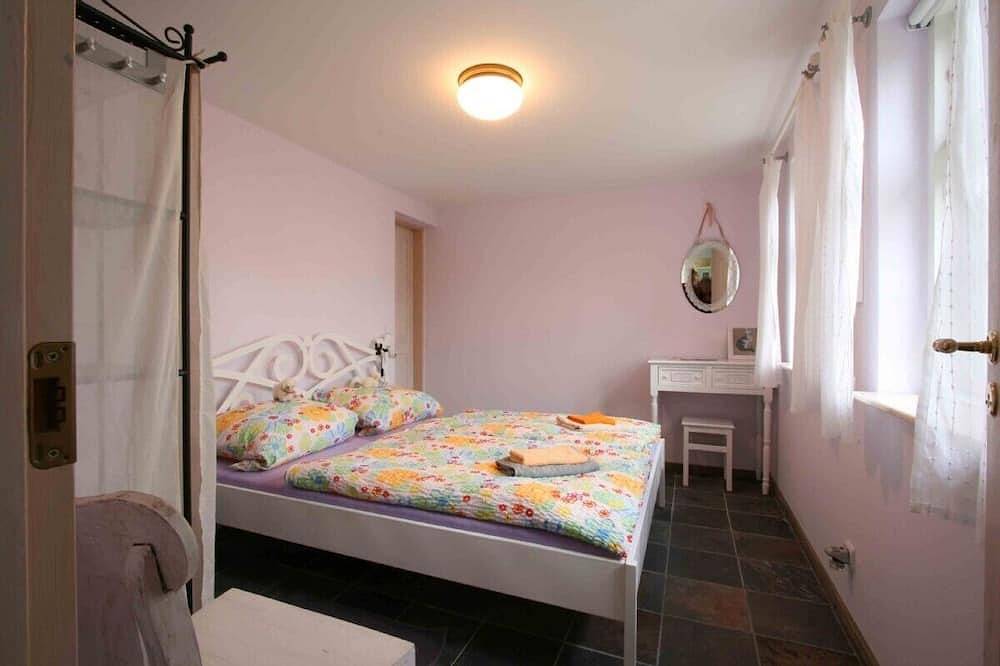 Exklusives Wohlfühlhaus mit Kaminofen in romantischem Bauerngarten auf Usedom in Warthe, Rankwitz