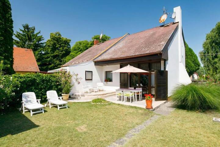 Ferienhaus für 8 Personen, mit Garten, mit Haustier