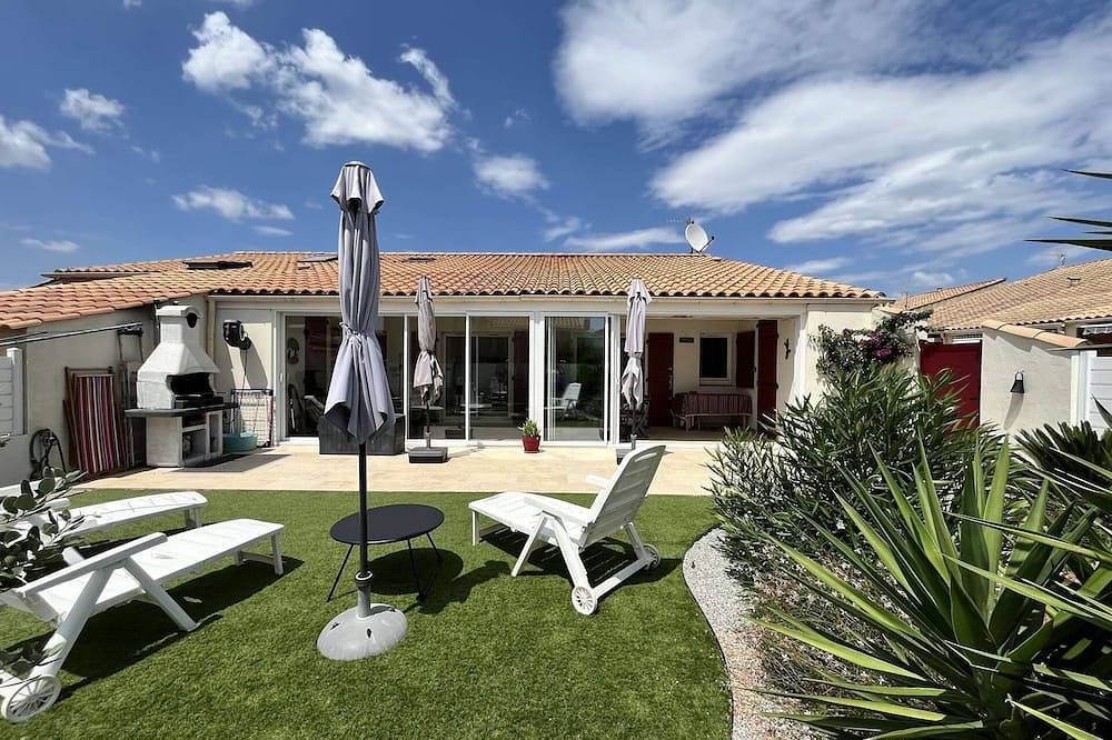 Geräumige und schöne Villa mit Klimaanlage für 9 Personen, Wlan,  Wohnanlage mit Pool, 250 m... in Portiragnes Plage, Portiragnes