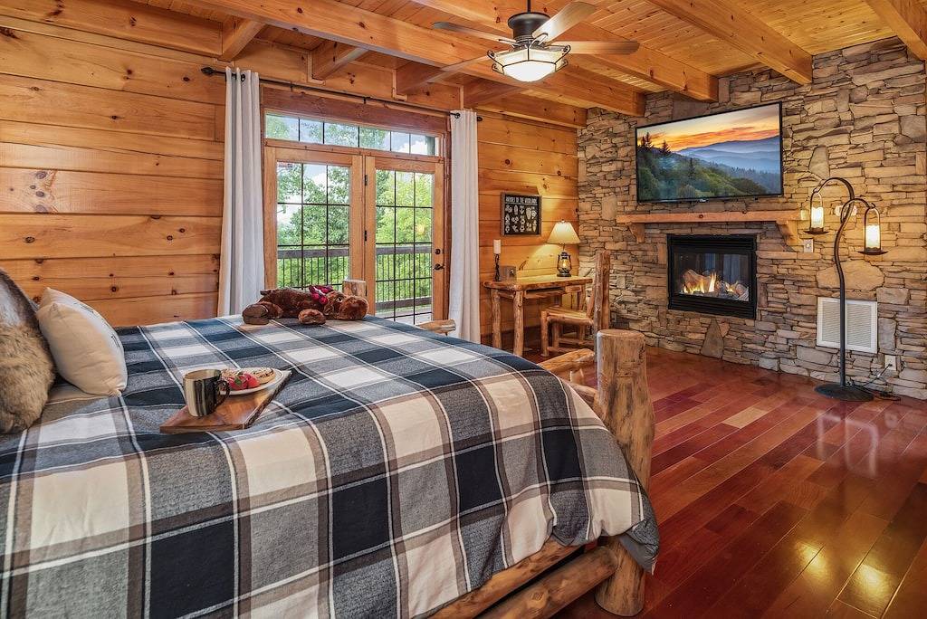Cottage for 35 Guests in Pigeon Forge, Sevier County
