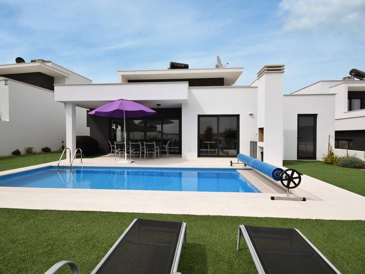 Maison de vacances pour 8 personnes, avec Balcon ainsi que Terrasse et Piscine à Nazaré
