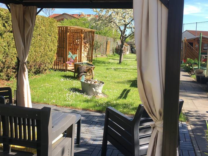 Ganze Ferienwohnung, Ferienwohnung Conradt - Fewo mit 1 Schlafr.,1 Wohnr.mit Küche,Dusche+Wc für 2 P.,im 2.Og,42 m² in Arnstadt (Thüringen), Arnstadt