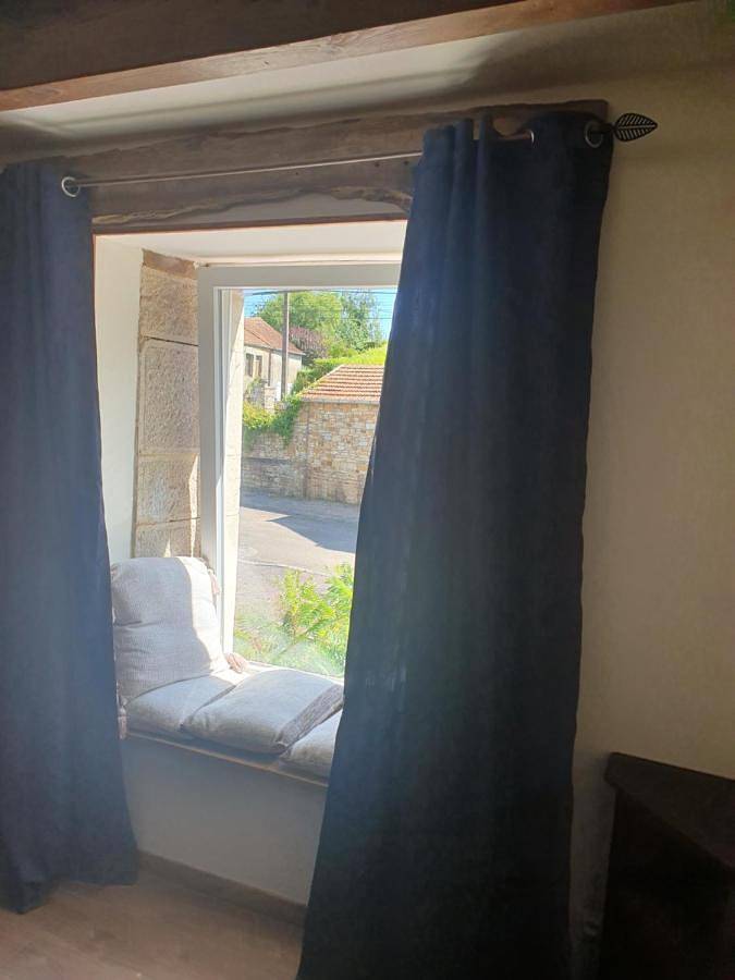 Chambre d’hôte pour 2 personnes, avec jardin et piscine ainsi que terrasse et vue dans Haute-Marne - 4