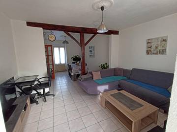 Gîte pour 4 personnes, avec jardin à Montmorillon