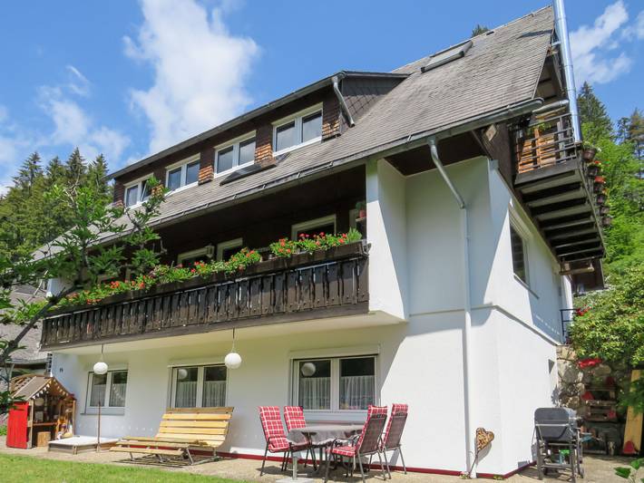 Ferienwohnung für 4 Personen, mit Terrasse und Garten in Hinterzarten