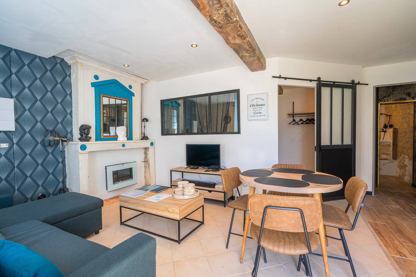 Appartement entier, Appartement Napoléon – Confort et Terrasse, Idéal pour Curistes et Familles à Saint-Genis in Saint-Genis-de-Saintonge, Région de Jonzac