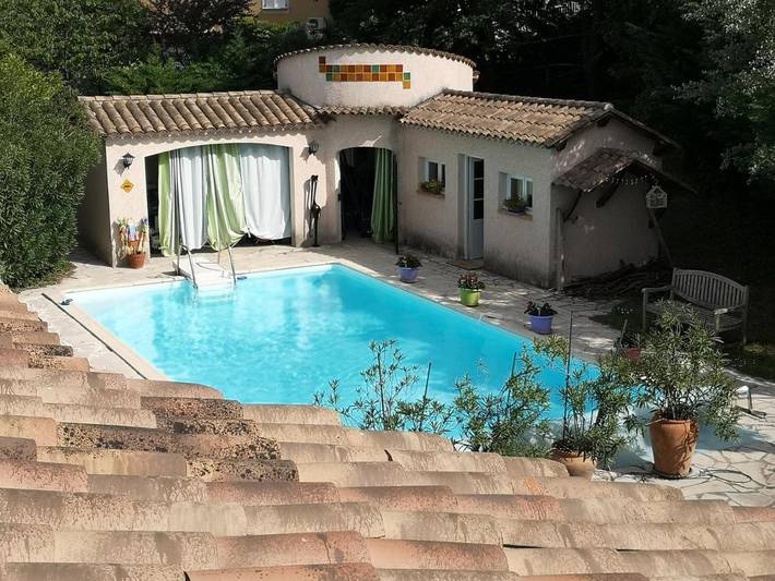 Location de vacances pour 2 personnes, avec terrasse et vue à Pierrevert - 4