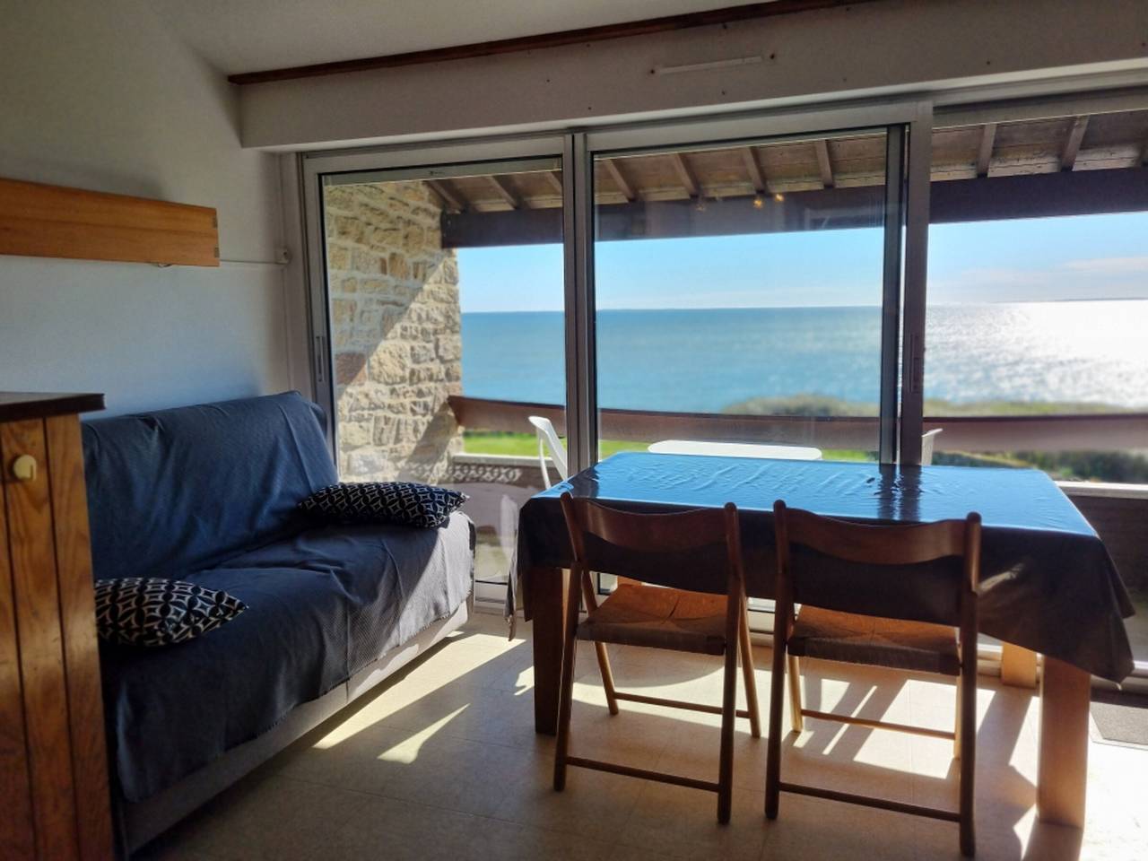 Apartamento entero, Apartamento con vista al mar, balcón, cerca de la playa, se aceptan mascotas in Saint-Gildas-de-Rhuys, Côte des Mégalithes