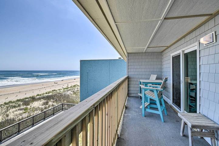 Vacation rental for 4 people, with pool and balcony in Nags Head