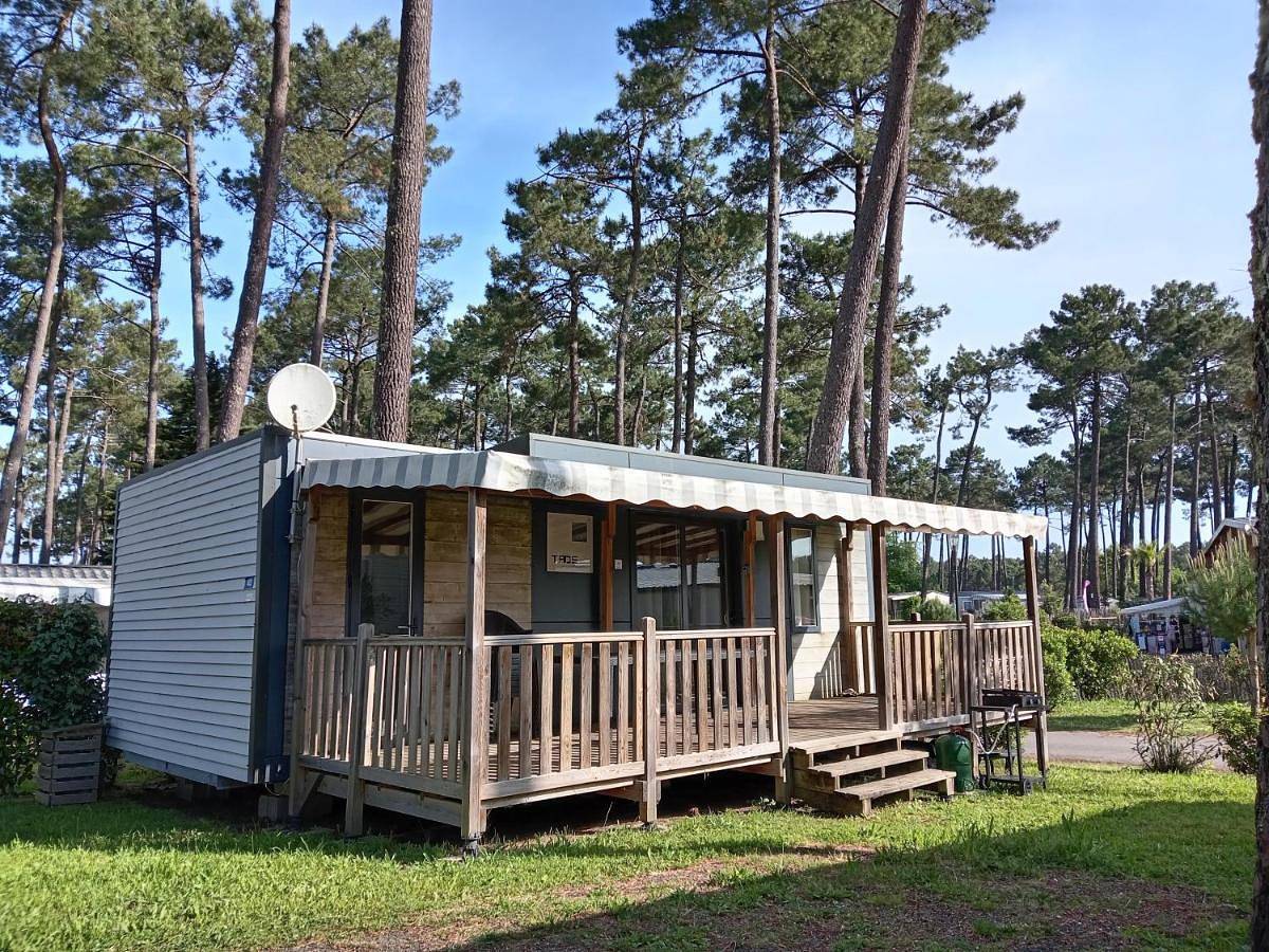Mobile Home in Saint-Julien-en-Born, Côte d’Argent