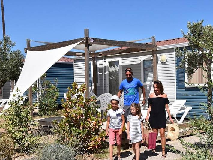 Camping pour 6 personnes, avec bassin pour enfant et terrasse à Sérignan - 2