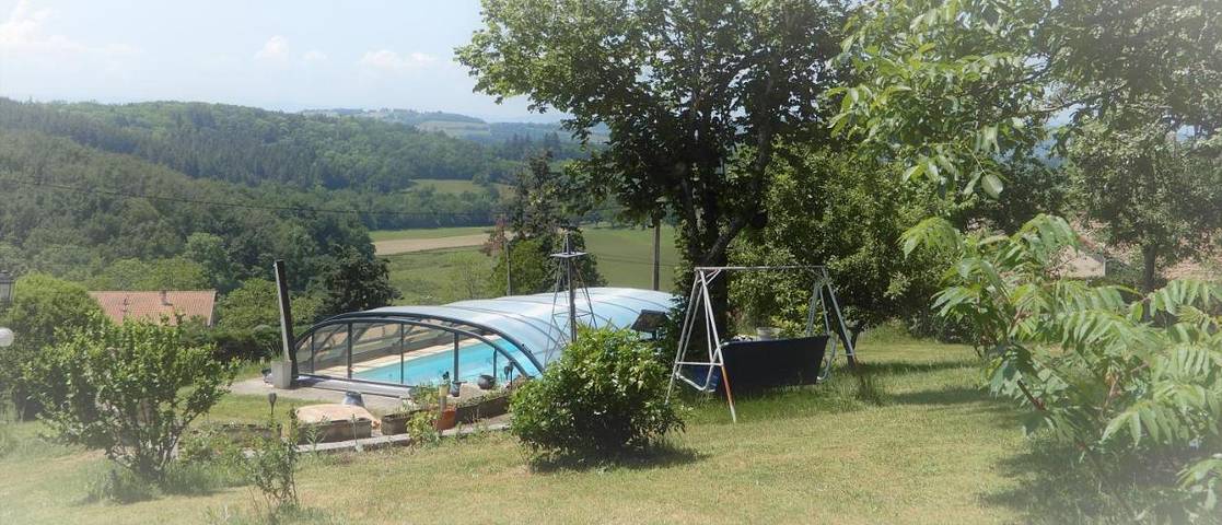 Chambre d’hôte pour 2 personnes, avec Terrasse et Jardin ainsi que Piscine et Vue