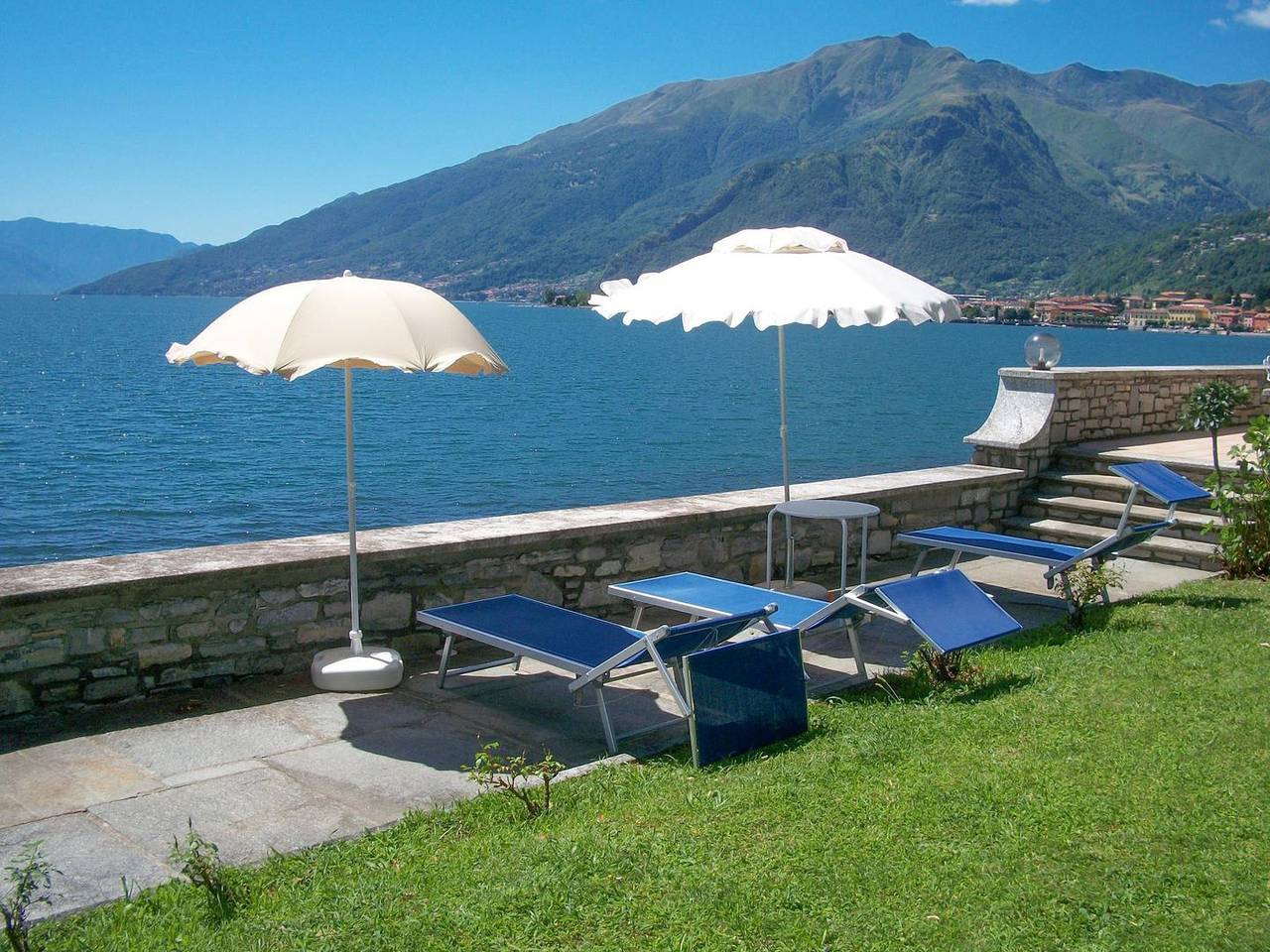 Geheel appartement, Vakantieappartement voor 4 personen met uitzicht in Domaso, Comomeer