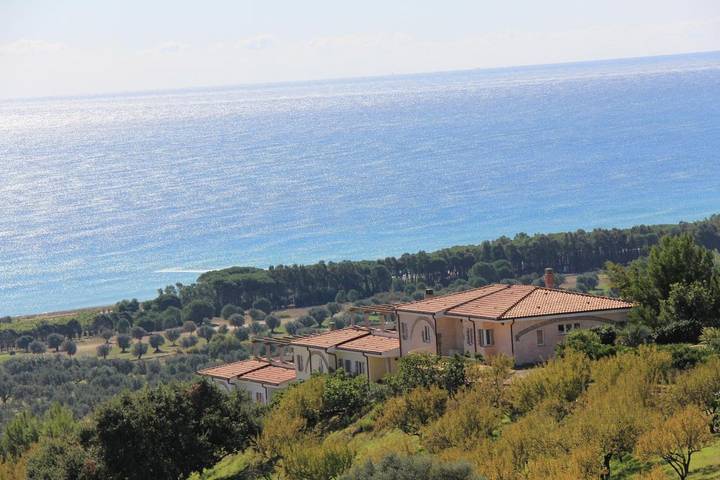 Appartamento per 7 persone, con piscina e piscina per bambini nonché giardino e terrazza, con animali domestici a Borgia