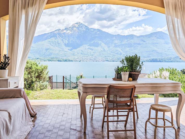 Holiday rental for 3 people, with Terrace and Garden as well as Lake view in Lombardy
