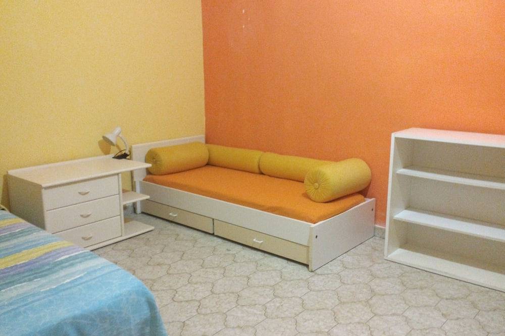 Entire apartment, Elegant and modern furnished apartment in Sciacca with all comforts in Sciacca, Agrigento Province