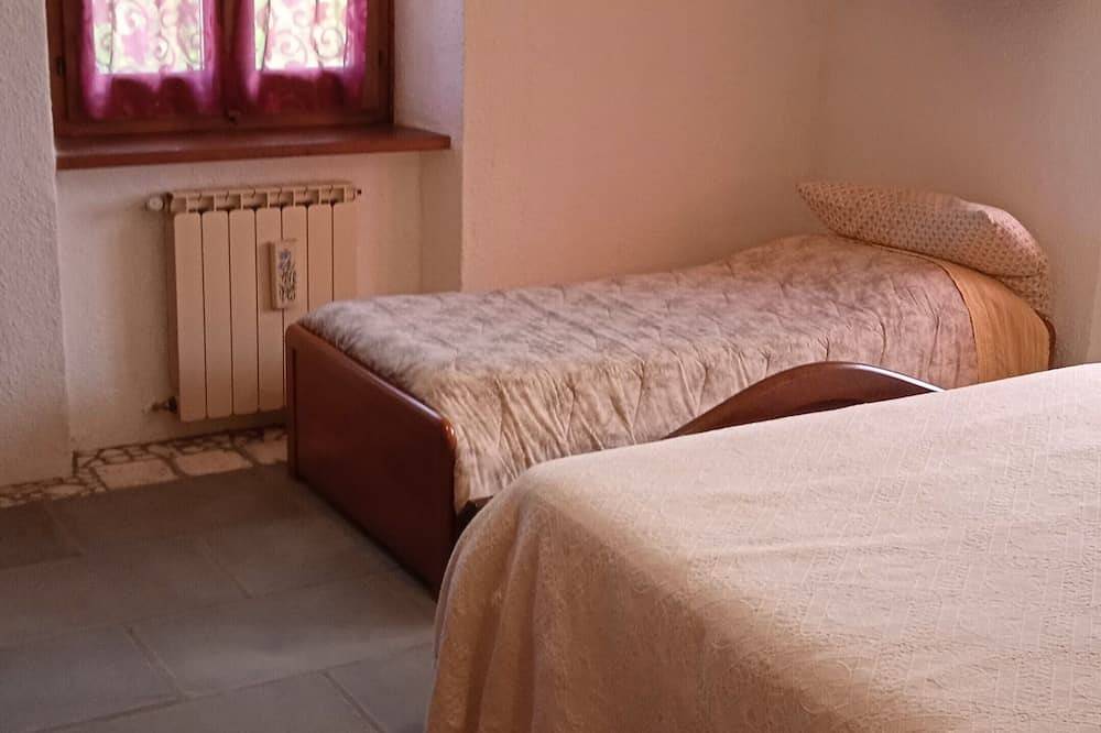Ferienhaus 'La Pennica B&B' mit Bergblick, privater Terrasse und Wlan in Pontremoli, Val di Magra