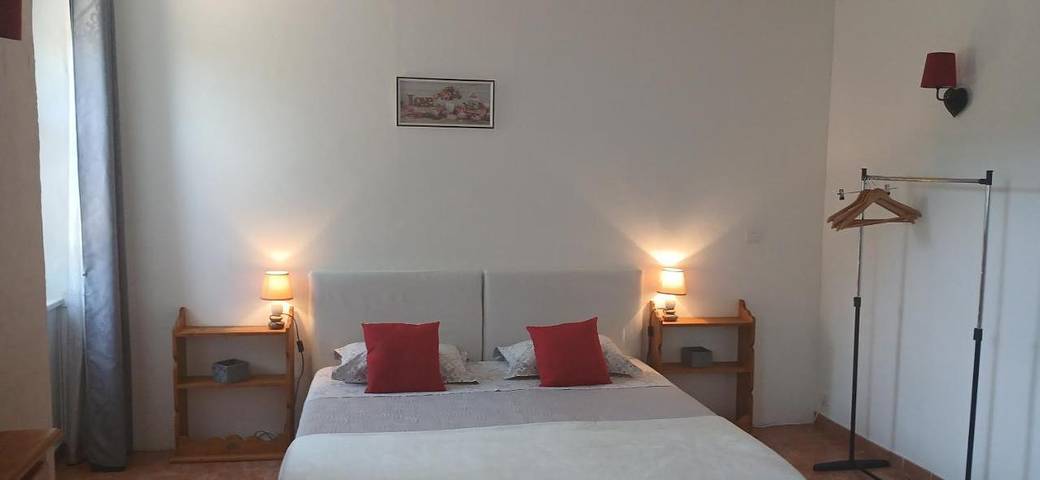 Chambre d’hôte pour 2 personnes, avec Terrasse ainsi que Jardin et Vue