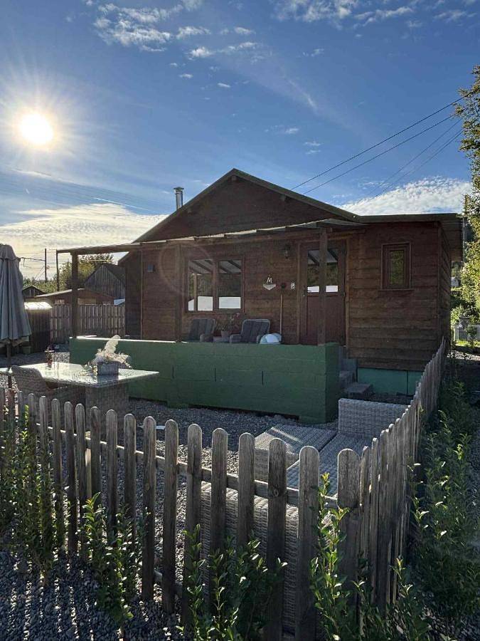 Chalet pour 4 personnes, avec Terrasse ainsi que Jardin et Vue dans Bomal