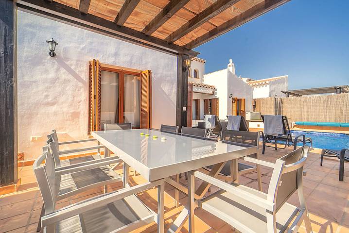 Villa for 8 people, with garden and pool in Murcia