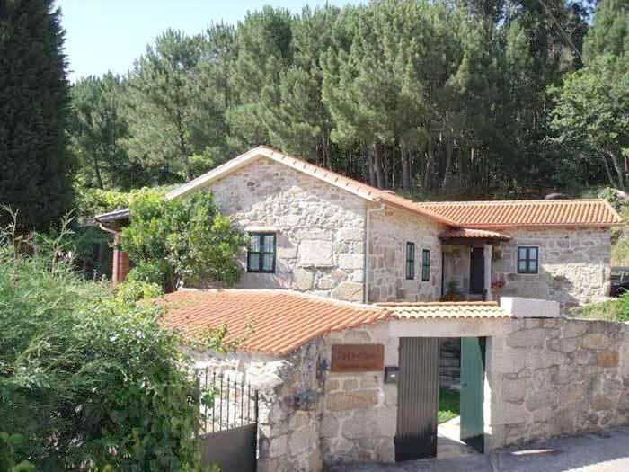 Casa rural para 3 personas, con Terraza además de Jardín y Vistas en Meis