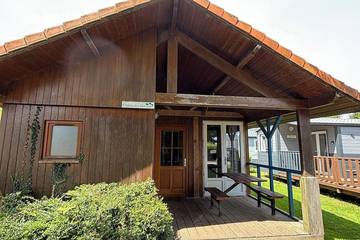 Gîte pour 5 personnes, avec jacuzzi ainsi que sauna et terrasse à Renty