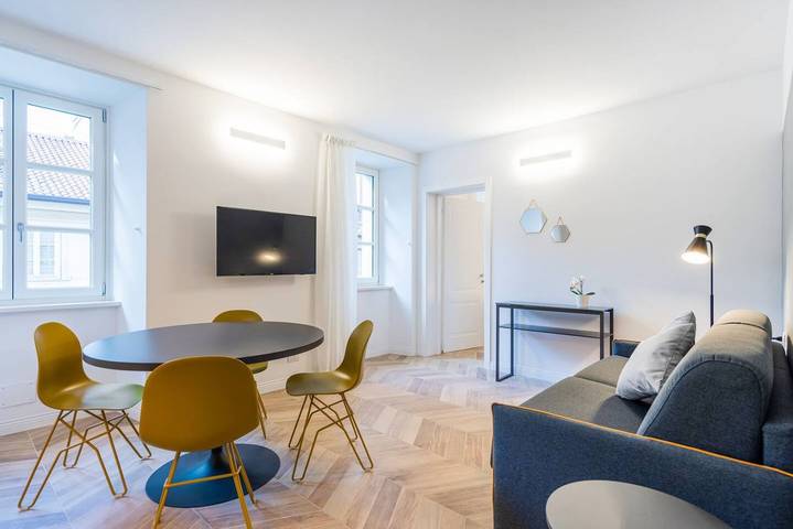 Apartamento entero, Two-Bedroom Suite Trieste Mazzini in Trieste, Provincia de Trieste