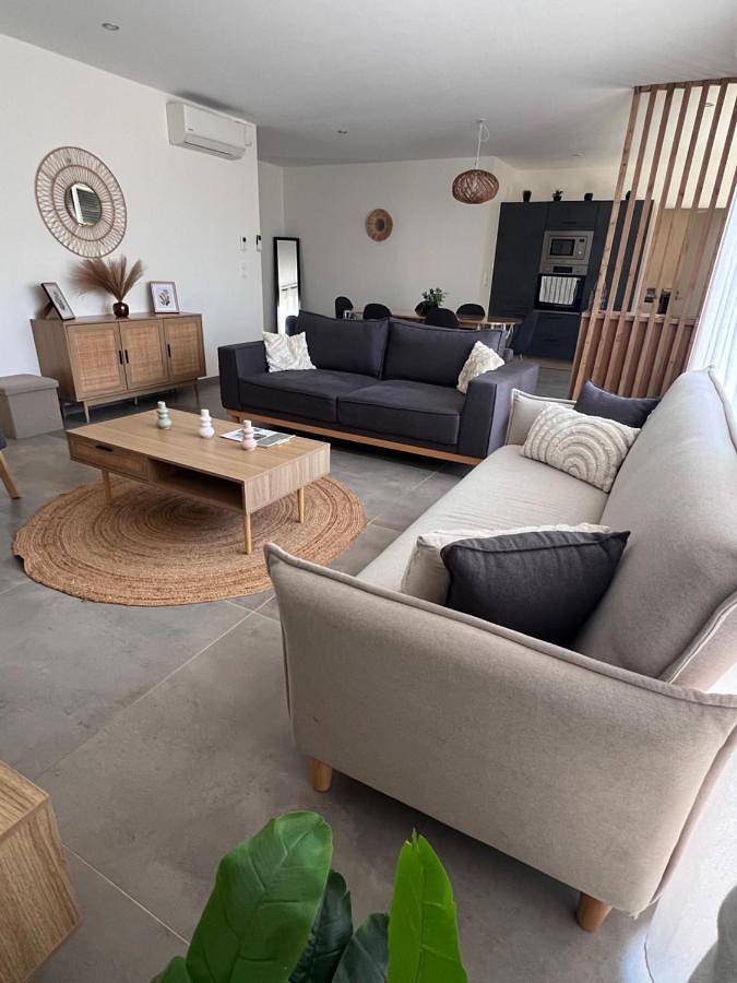 Location de vacances pour 10 personnes, avec jardin à Montamisé - 2