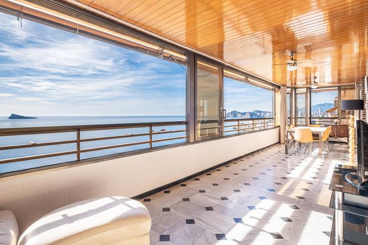 Ferienwohnung für 8 Personen, mit Balkon und Garten in Benidorm - 4