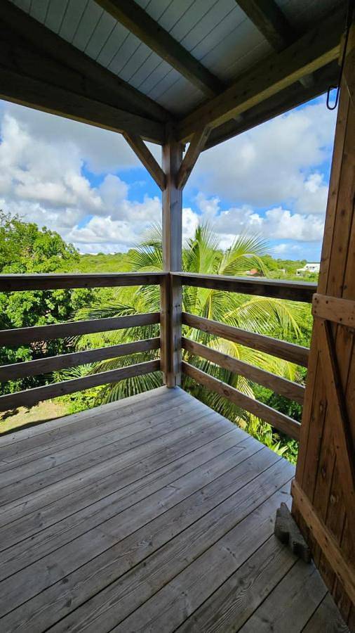 Location de vacances pour 6 personnes, avec vue ainsi que piscine et jardin dans Plage de Bois Jolan - 3