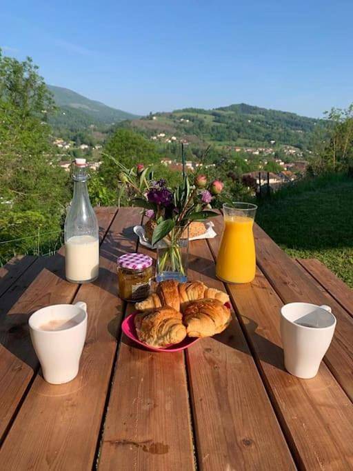 Appartement entier, Two-Bedroom Apartment in Saint-Jean-en-Royans, Parc naturel régional du Vercors