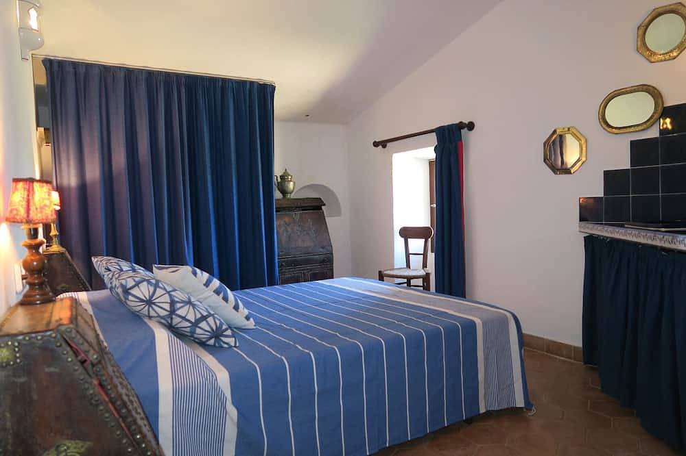 Typisches mallorquinisches Haus mit Pool in Santanyí, Mallorca Süden