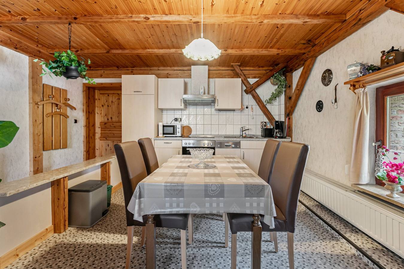 Ganze Wohnung, Ferienwohnung '1' mit gemeinsamer Terrasse und Wi-Fi in Ostrohe, Heide und Umgebung
