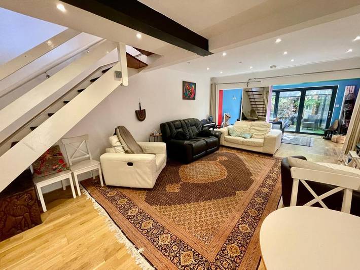 Villa für 7 Personen, mit Ausblick und Garten in London