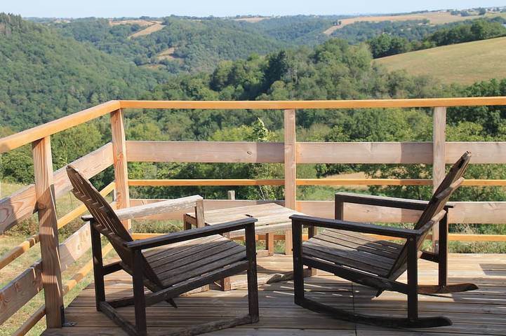 Location de vacances pour 4 personnes, avec Balcon et Jardin à Saint-Cirgue