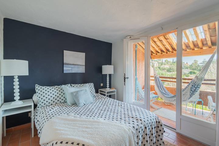 Location de vacances pour 6 personnes, avec balcon et jardin dans Plage De La Croisette Sainte Maxime - 4