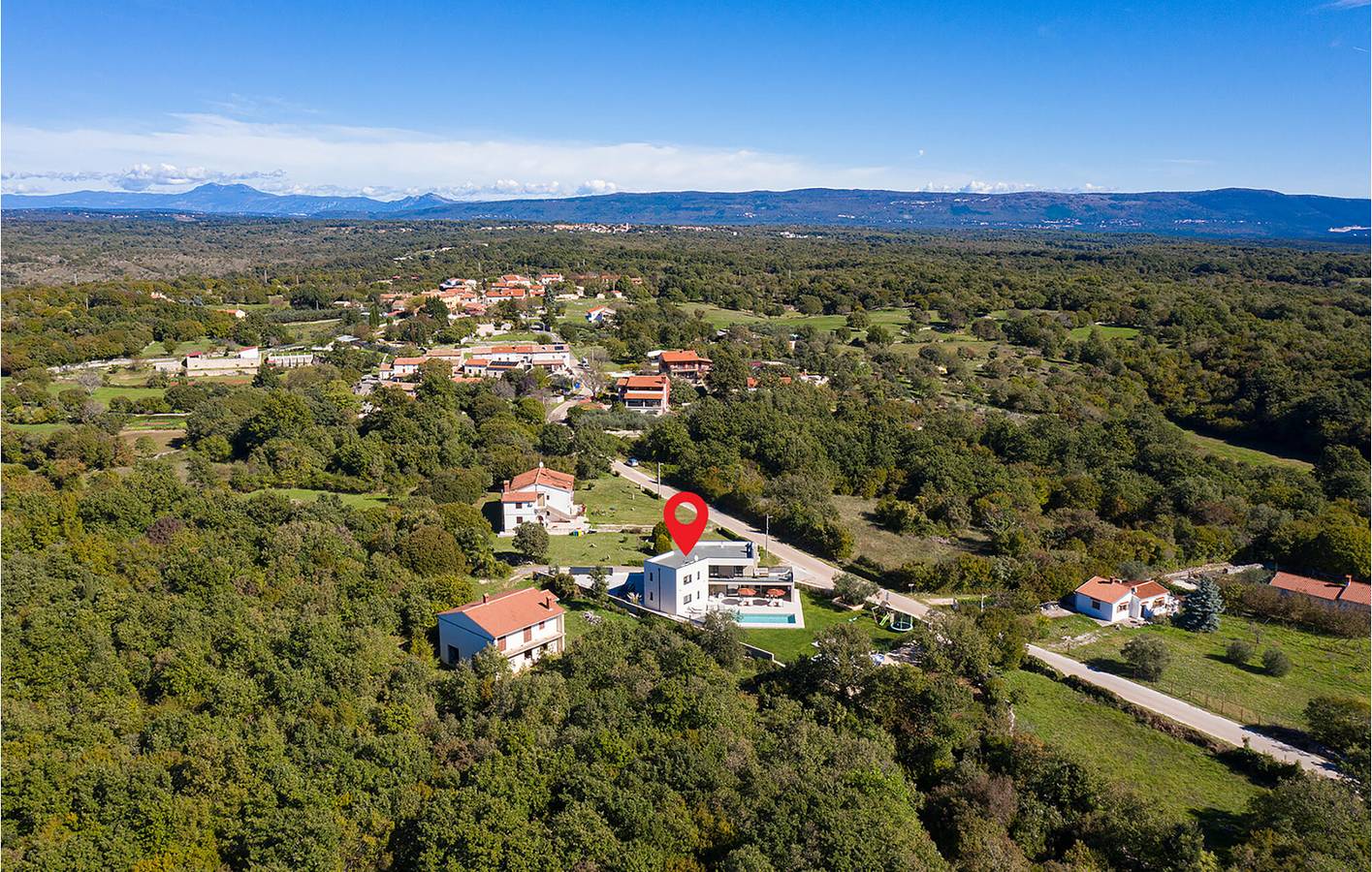 Gemütliche 163 m² große Wohnung mit Pool, Terrasse und Parkplatz in Marčana, Südküste Istrien
