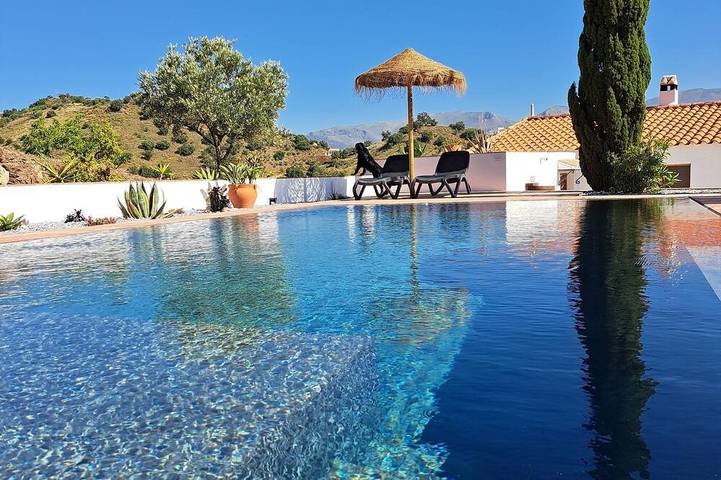 Villa für 12 Personen, mit Terrasse und Garten - 1