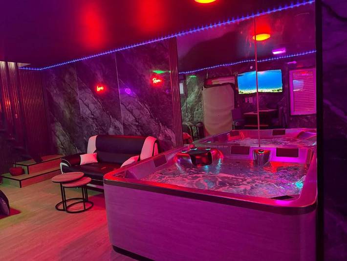 Hôtel pour 2 personnes, avec jacuzzi dans Thun-Saint-Martin - 3
