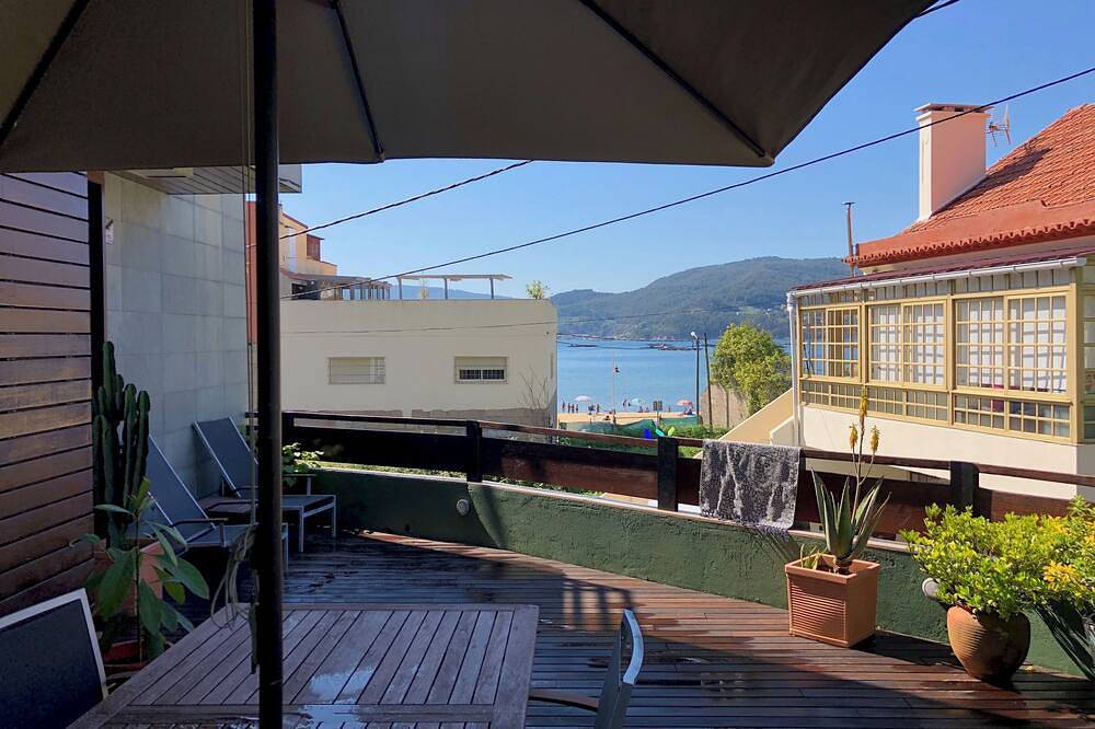 Grila House - Architecture and sea views in the heart of the Rías Baixas in Redondela, Rías Baixas