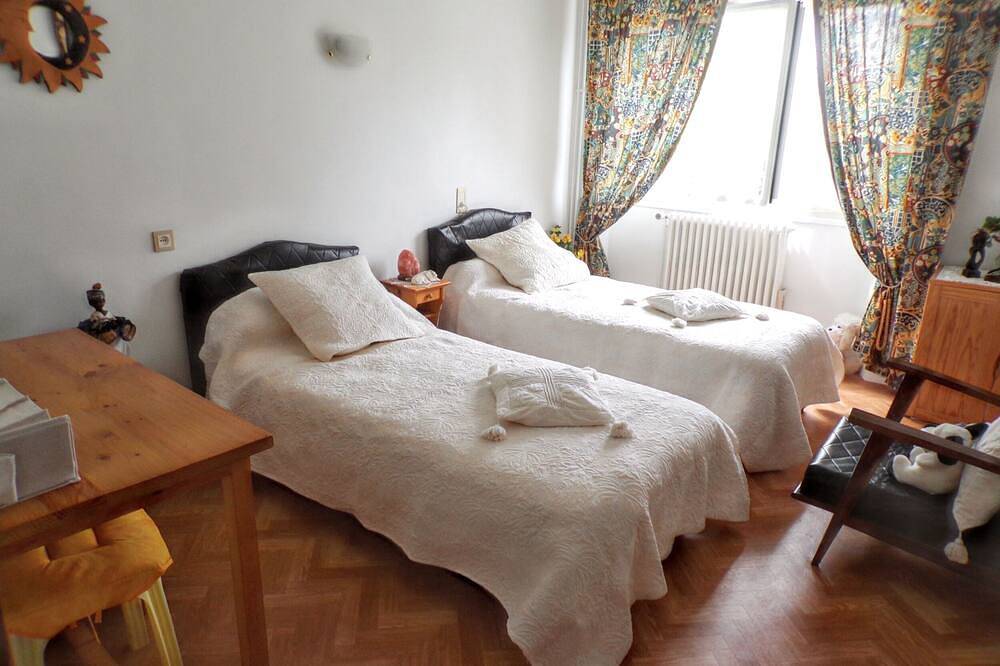 Entire apartment, Homerez - Charming apartment in Toulonjac with garden and terrace in Toulonjac, Massif Central