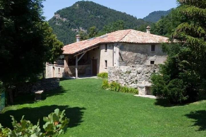 Cottage for 16 people, with garden and balcony - 1