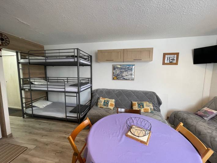 Ganzes Studio, Renoviertes Studio am Super Sauze, Pistenzugang, 5-6 Pers. in Le Sauze, Enchastrayes