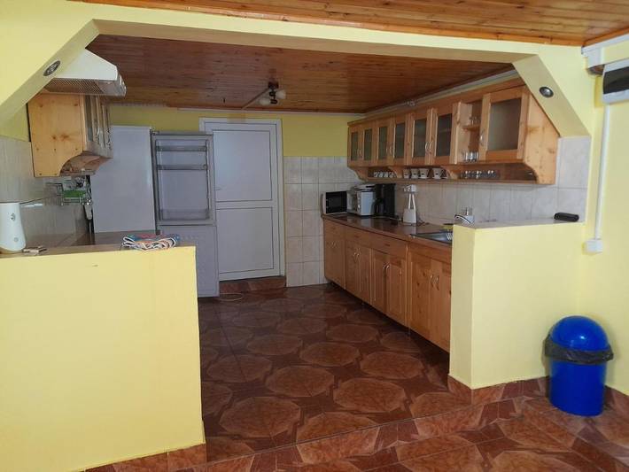 Location de vacances pour 22 personnes, avec vue ainsi que balcon et jardin à Alba (Romania) - 3