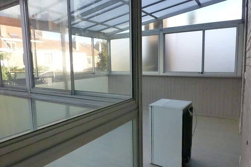 Entire apartment, Whole apartment in Malo les bains with veranda near beach and shops in Plage de Malo-les-Bains, Dunkirk