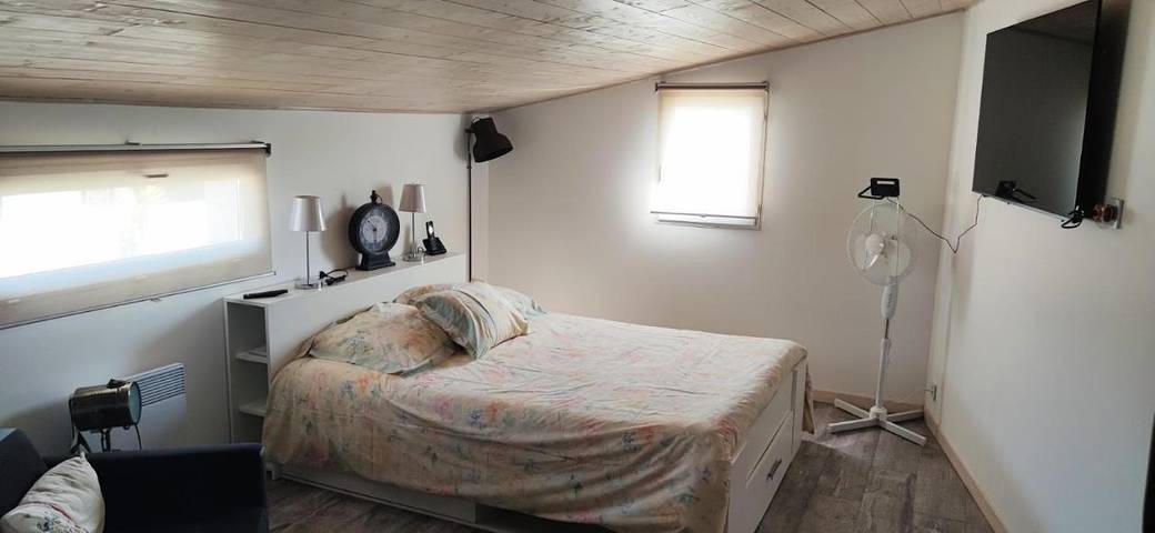 Location de vacances pour 4 personnes, avec piscine et jardin à Névian - 3