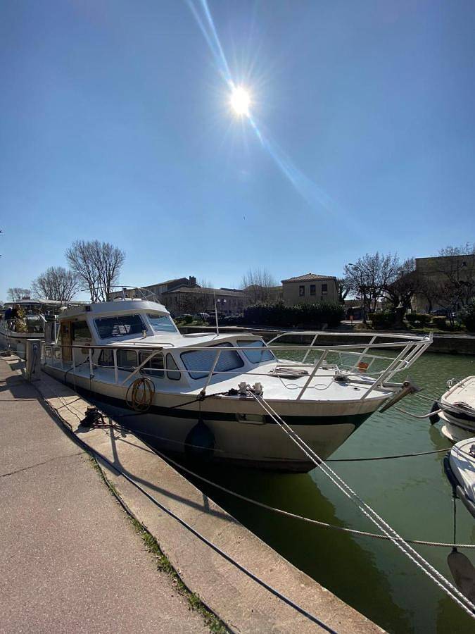Bateau pour 3 personnes, avec terrasse et jacuzzi dans l' Aude - 4