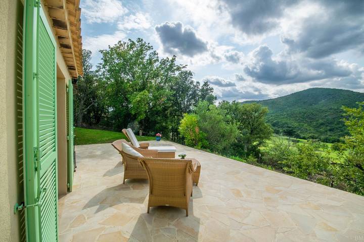 Gîte pour 8 personnes, avec Piscine à Roquebrune-sur-Argens - 4