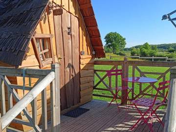 Gîte pour 2 personnes, avec jardin et jacuzzi à Cérans-Foulletourte